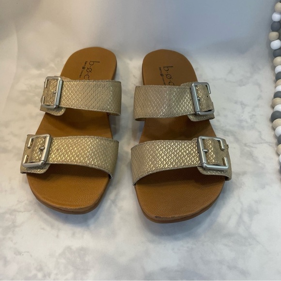 BOC Born Concept Size 9 Gold/Tan Two Strap Sandals Slip Ons Adjustable Straps - Picture 7 of 12